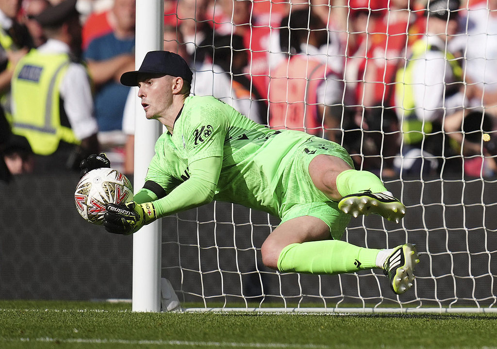 完美体育直播机构-那不勒斯主帅是谁