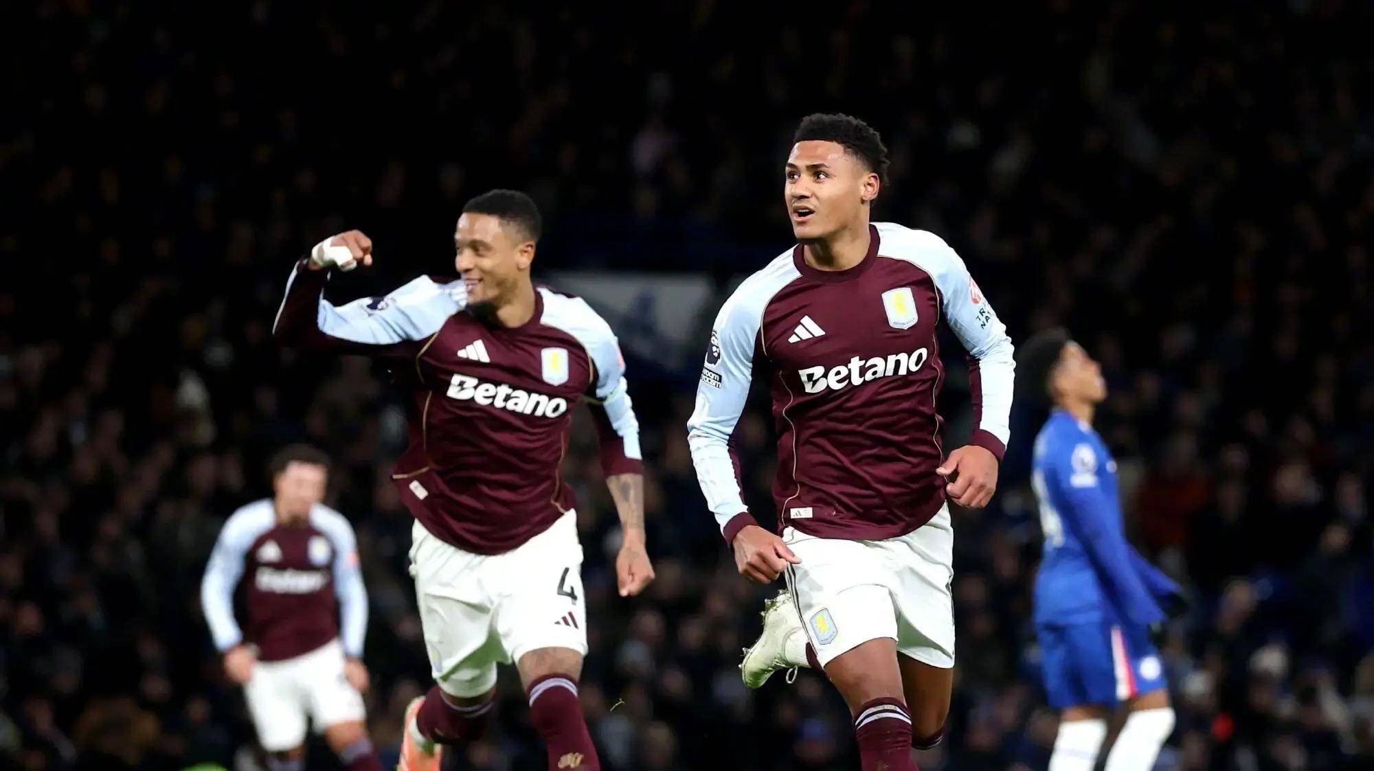 完美体育直播机构-包含阿斯顿维拉球员状态神勇，助球队取得胜利的词条